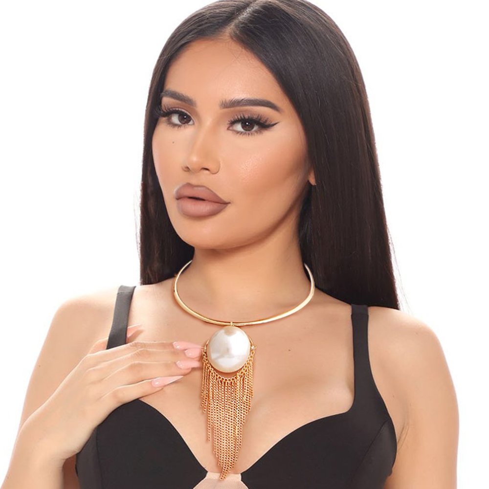 Gold Rigid Collar Jumbo Pearl Necklace